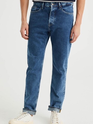 WE Fashion Tapered Jeans in Blauw: voorkant