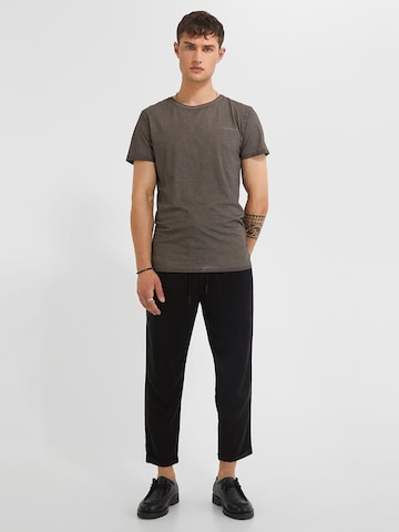 Young Poets Loosefit Hose  'Kaylen 214' in Schwarz