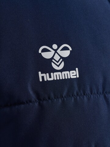 Hummel Sportjacke 'ESSENTIAL' in Blau