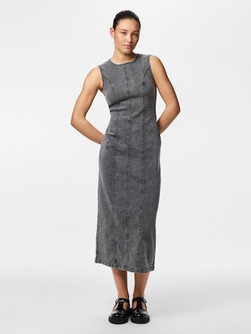 Abito 'PCFRANNA' di PIECES in grigio: frontale