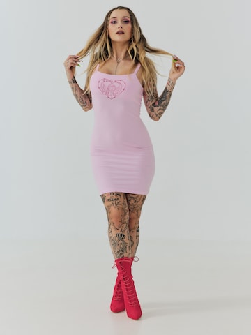 Robe 'Alva' ABOUT YOU x Sharlota en rose