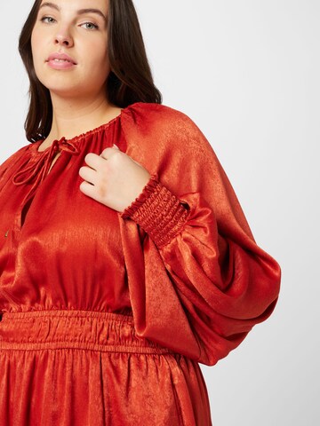 Robe River Island Plus en rouge