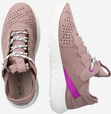 ECCO Sneakers in Pink