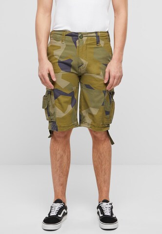 Brandit Regular Cargo Pants in Green: front