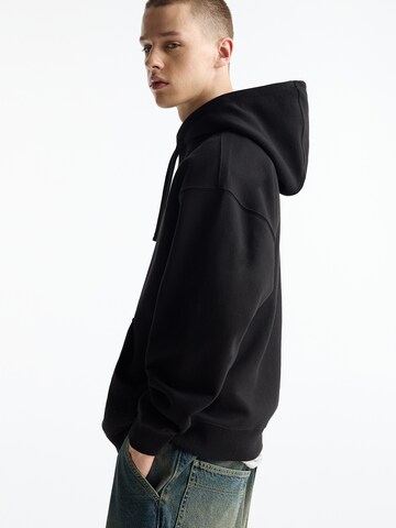 Pull&Bear Mikina – černá