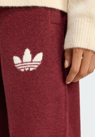 ADIDAS ORIGINALS Loosefit Broek in Rood