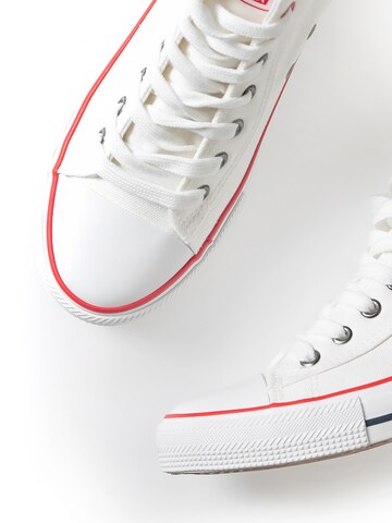 BIG STAR High-Top Sneakers in White