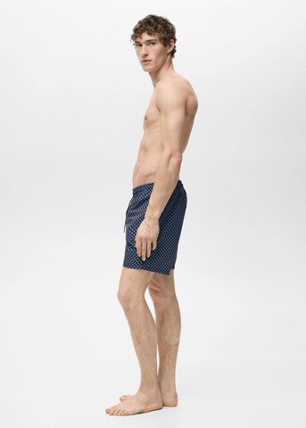 MANGO MAN Badeshorts 'Geo' in Blau