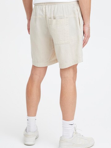 !Solid Regular Chino 'Frevne' in Beige