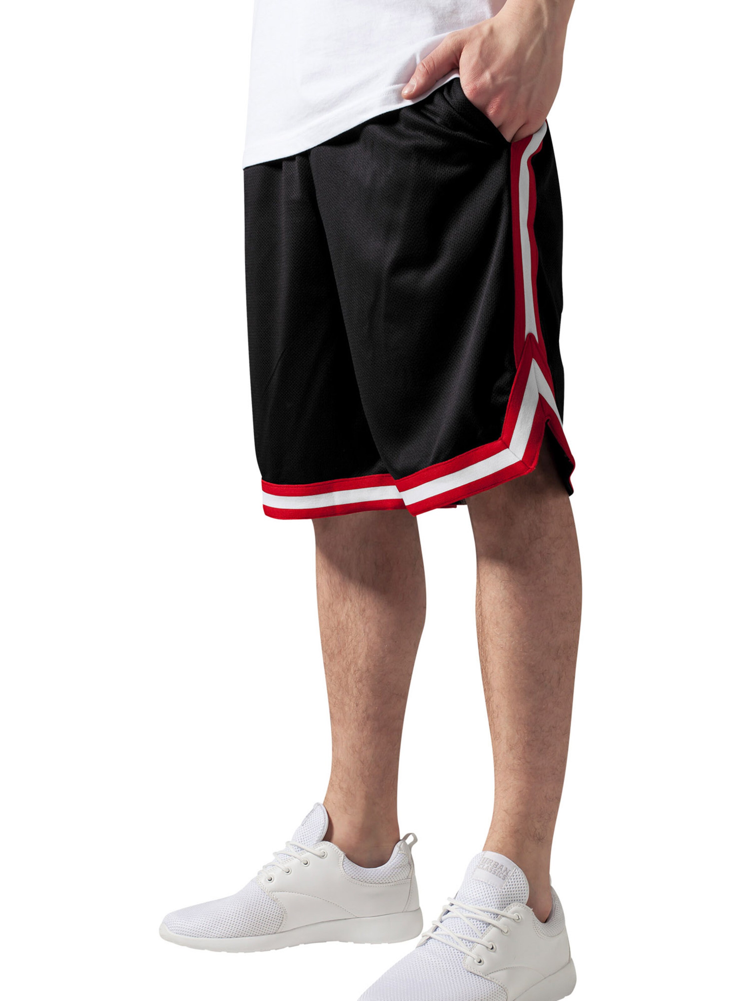 Urban ClassicsLoosefit Hlače - crna boja: prednji dio