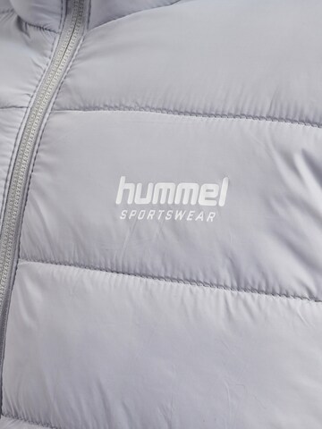 Veste mi-saison Hummel en gris