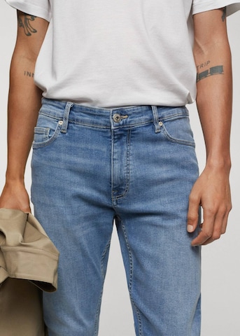 Slimfit Jeans 'Jude' de la MANGO MAN pe albastru