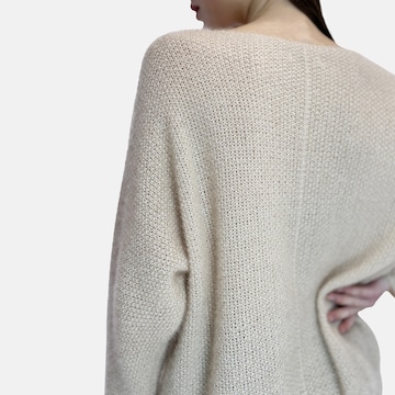 Elara Pullover in Beige