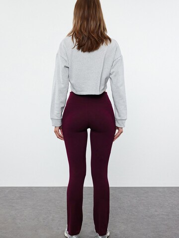 évasé Pantalon de sport Trendyol en rouge