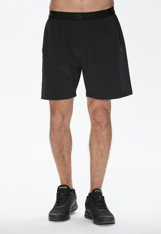 Virtus Regular Pants in Black: front