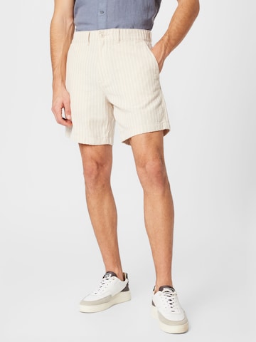 Abercrombie & Fitch Regular Chino in Beige: voorkant