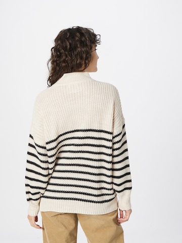 Hailys Sweater 'Muriel' in Beige