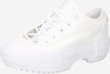 Baskets basses 'Nizza Trek Low' ADIDAS ORIGINALS en blanc : devant