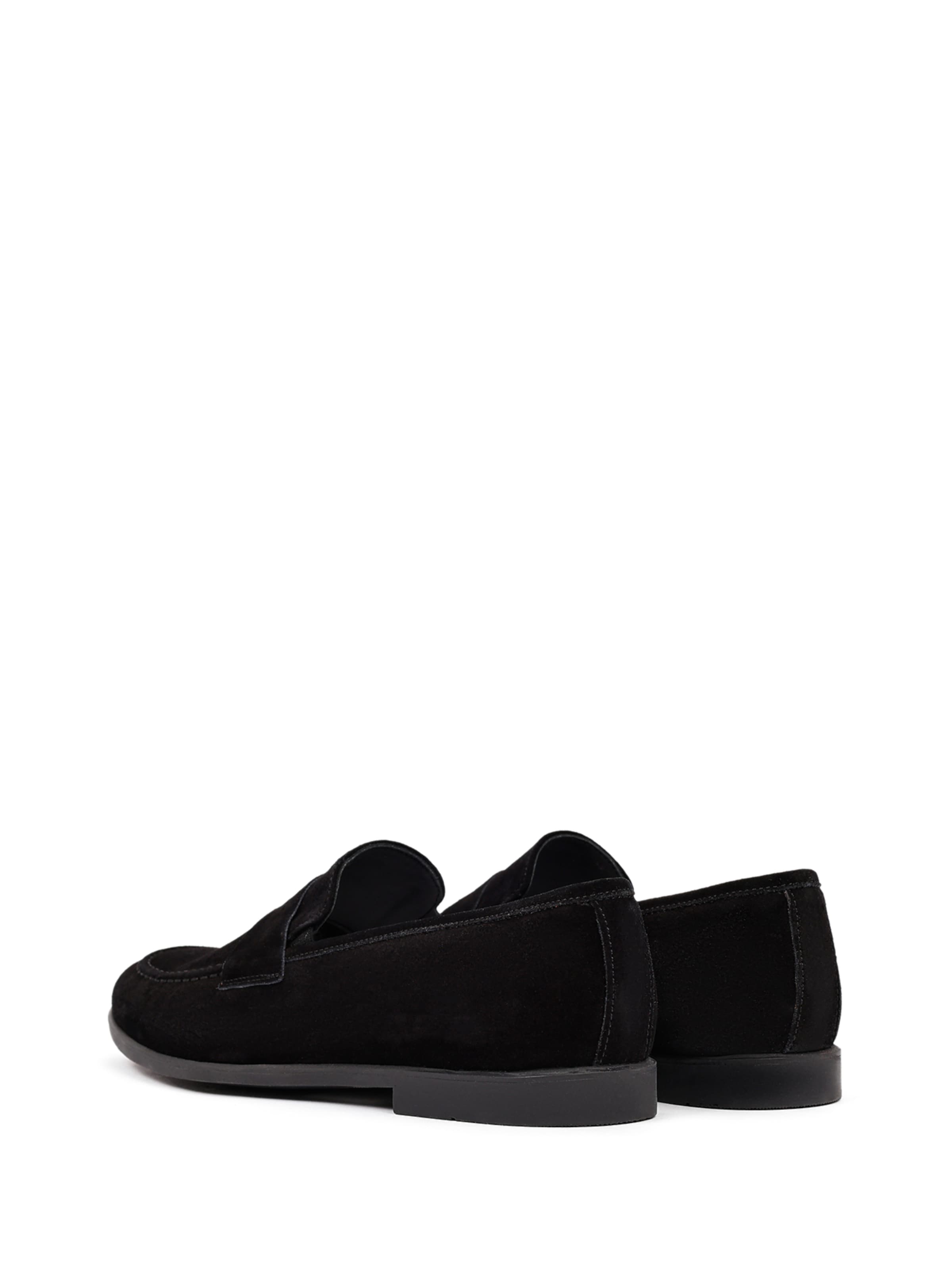 Derimod Classic Flats in Black