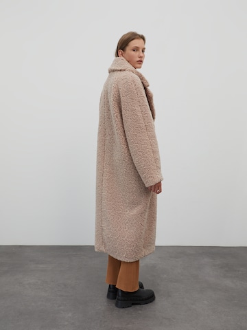 EDITED Between-Seasons Coat 'Manuela' in Brown