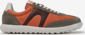 Baskets basses ' Pelotas XLF ' CAMPER en orange