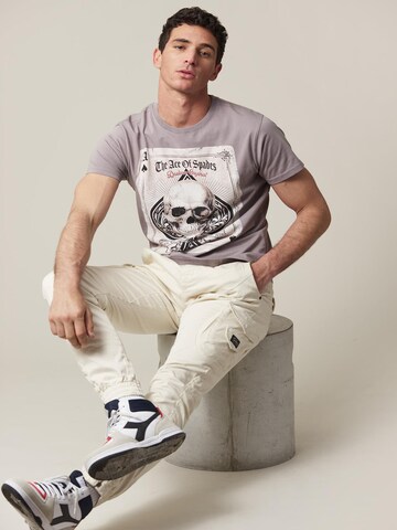T-Shirt 'Ace' Deeluxe en gris