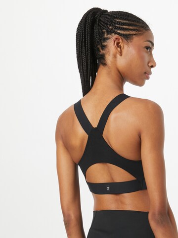 On Bustier Sport bh in Zwart