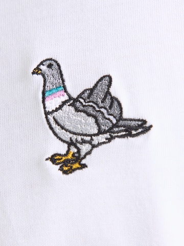 Iriedaily - Camiseta 'Pigeon Finger' en blanco