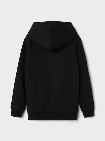 NAME IT - Sudadera con cremallera en negro