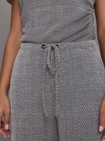 Wide leg Pantaloni di Next in grigio