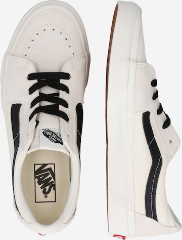 Baskets basses VANS en blanc