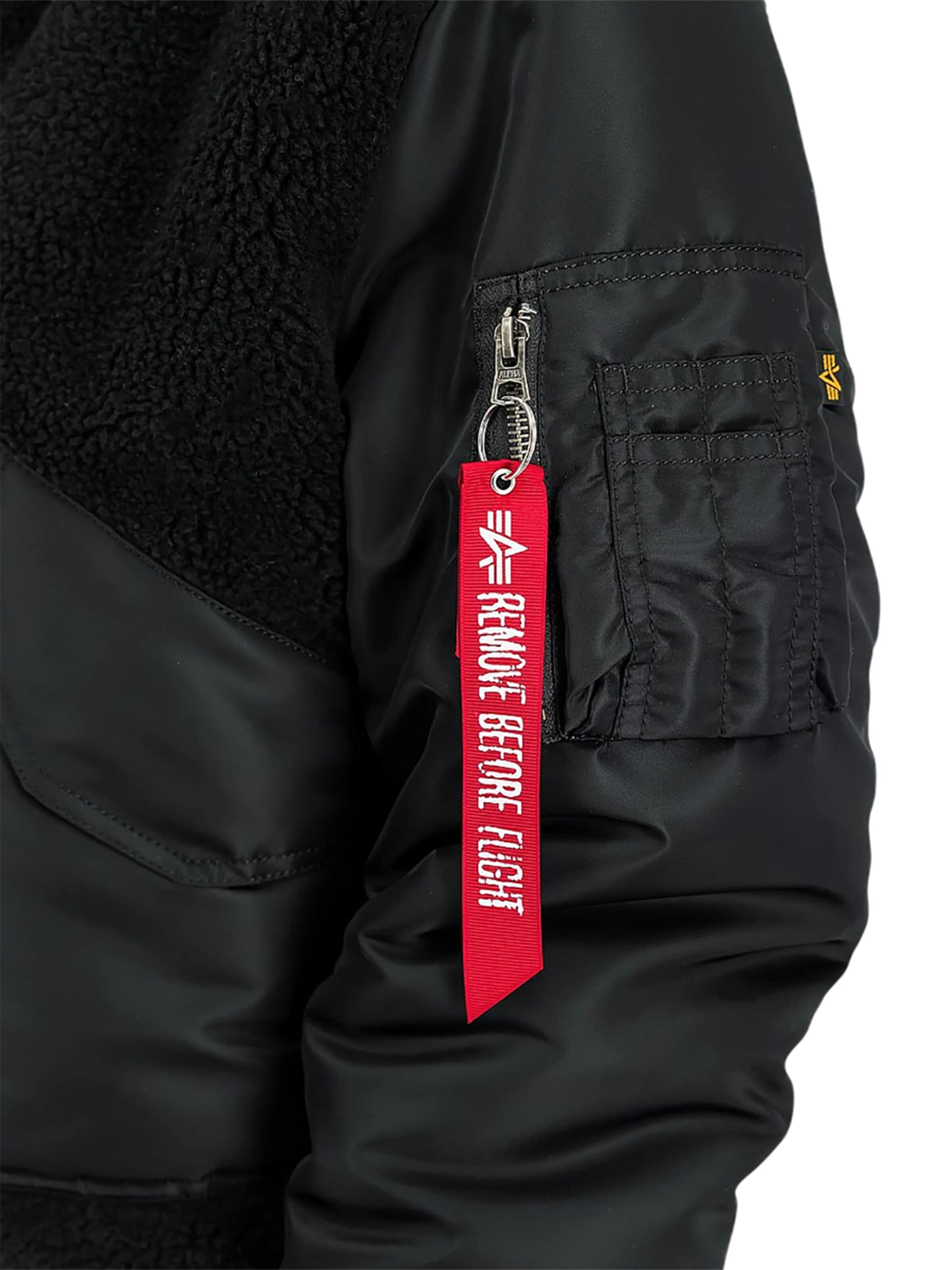 ALPHA INDUSTRIES Ulkoilutakki 'CWU-45/P' värissä musta