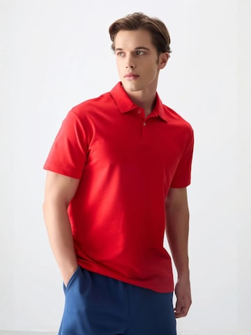 Tommy Life Shirt in Red: front