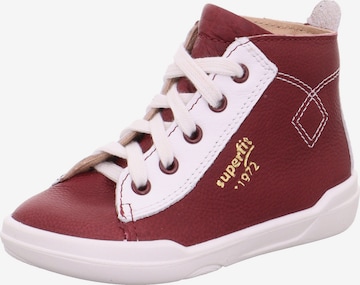 SUPERFIT Lära-gå-sko i röd: framsida