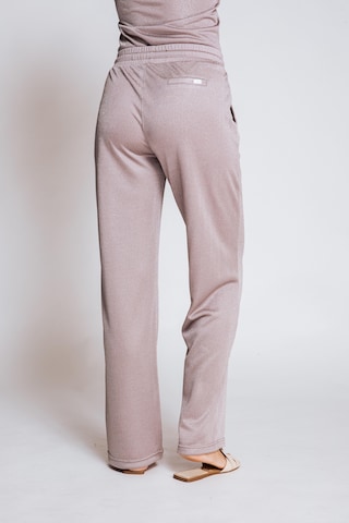 Zhrill Regular Pants in Pink