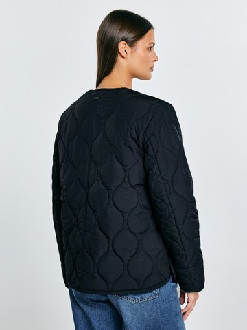 BIG STAR Between-Season Jacket 'Charla' in Black