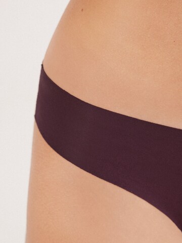 INTIMISSIMI Thong in Red