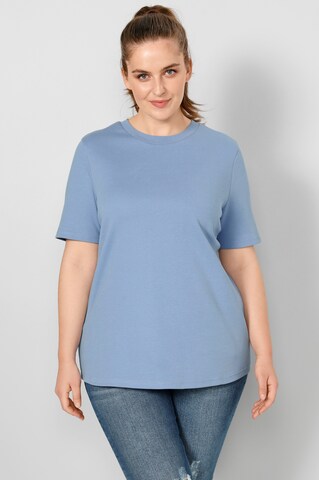 Sara Lindholm Shirt in Blauw: voorkant