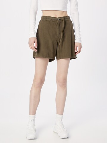 ESPRIT Regular Shorts in Grün: predná strana