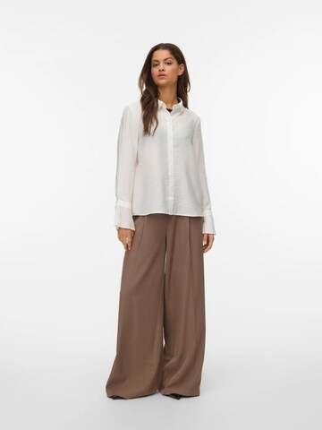 VERO MODA Blouse in Wit