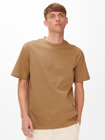 Only & Sons - Camiseta 'Fred' en marrón: frente
