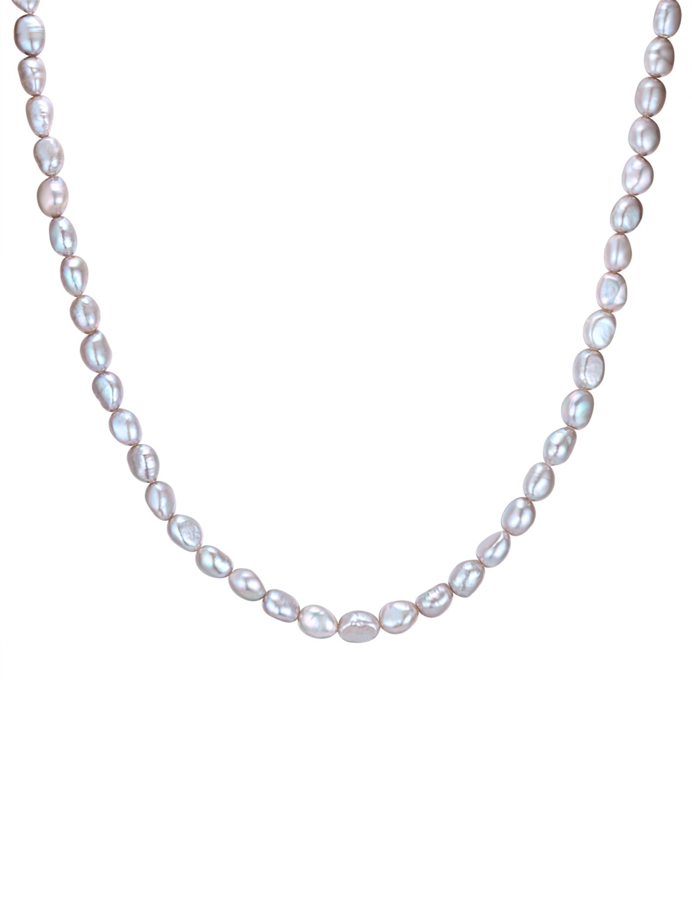 Valero Pearls Necklace in White