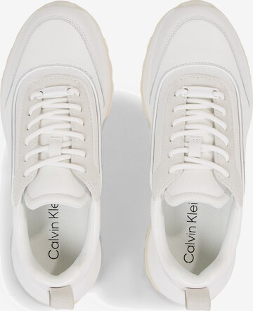 Calvin Klein Sneaker low in Weiß