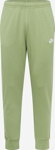 Nike Sportswear Tapered Hose in Grün: predná strana