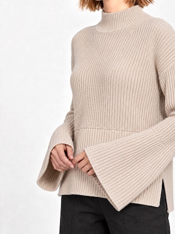RYVAN Svetr 'Pullover' – bílá