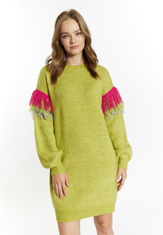 Pullover di IZIA in verde: frontale