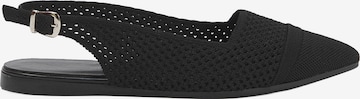 Trendyol Slingback Pumps in Black: front