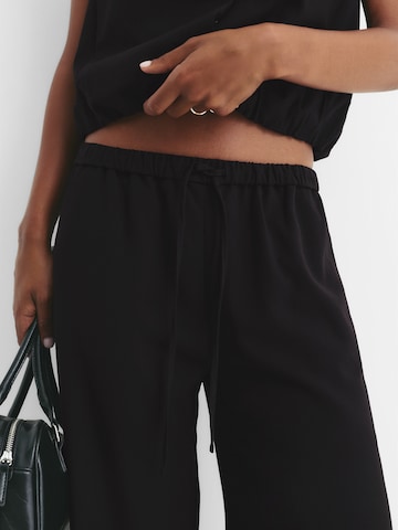 Wide Leg Pantalon Pull&Bear en noir