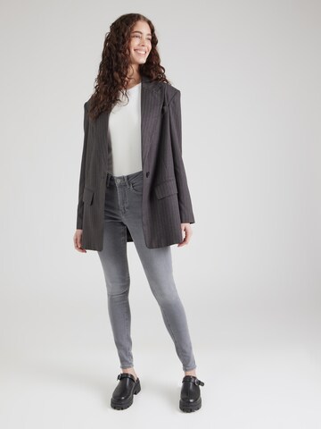 VILA Skinny Jeans 'VISARAH' in Grey