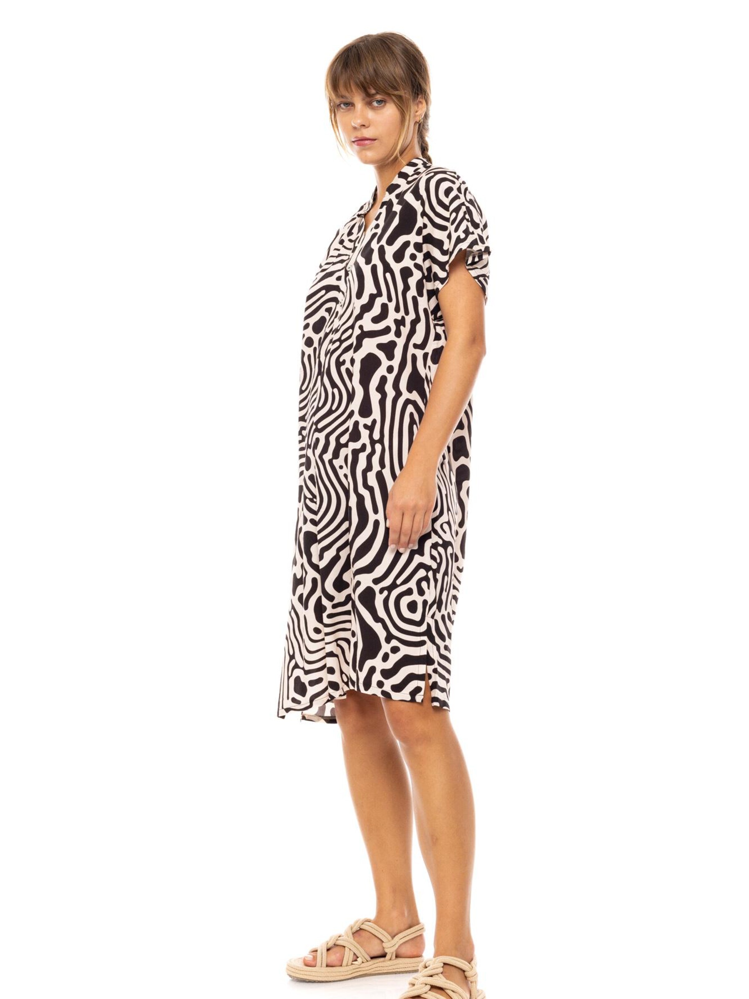Pink Label - Vestido de verano 'BEACHWEAR BLACK GEO' en negro